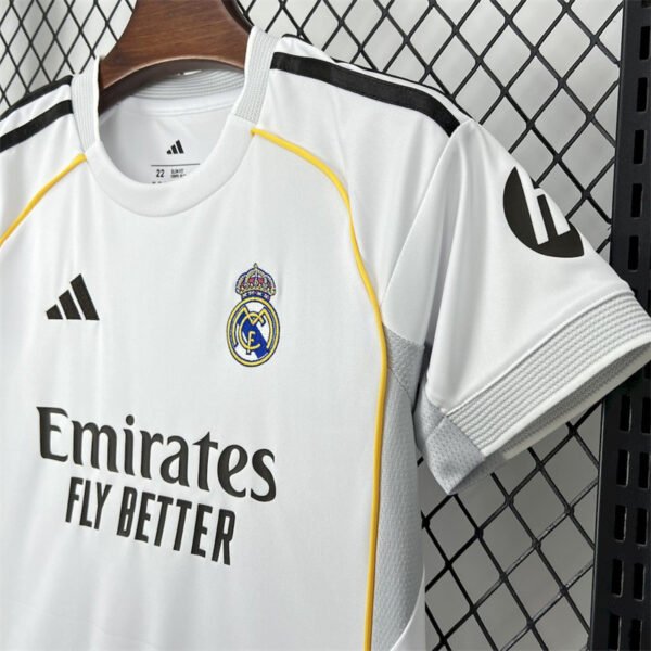 1f654868 Real Madrid 2025-26 Home Kids Kit