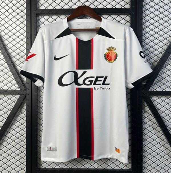 4e2cc8c6cf11dc38d25f5565 RCD Mallorca 2025-26 Away Fan Version